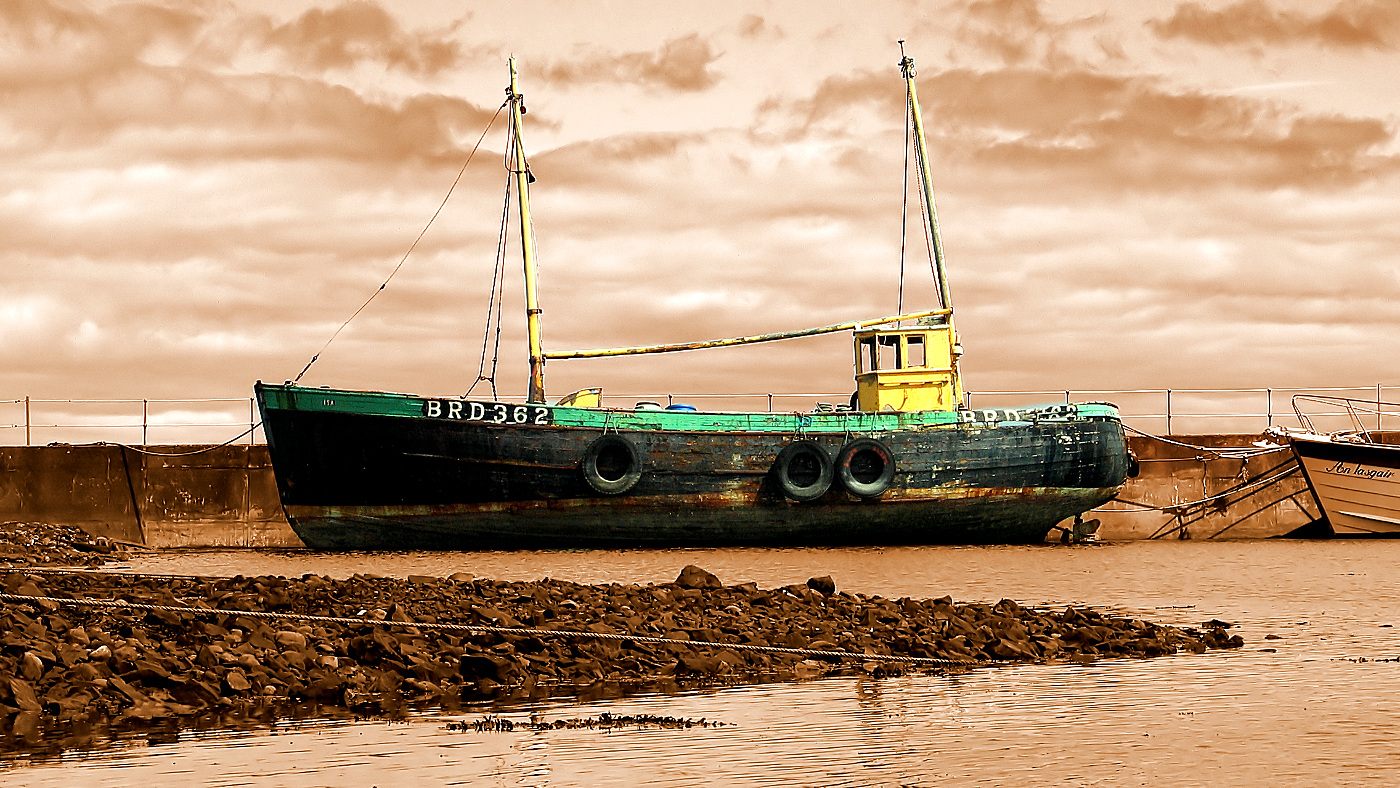 Monochrome Monday - Old Scottish Fishing Boat (Three Versions) — Steemit