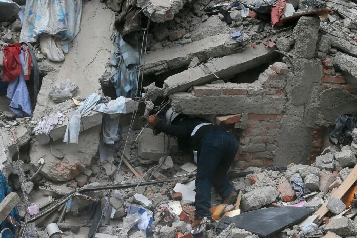 mexico-earthquake-31-696x464.jpg