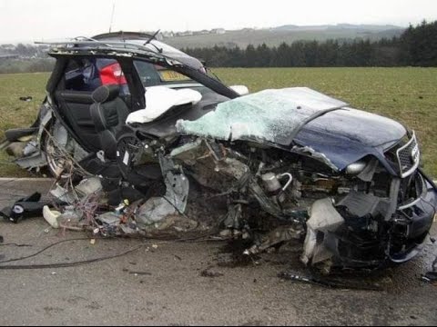 DEADLY CAR CRASH.jpg