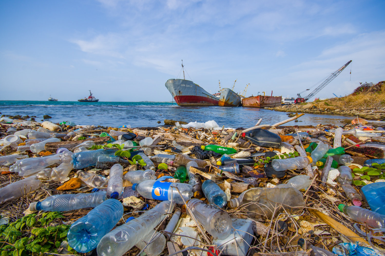 plastic-trash-in-oceans-and-waterways.jpg