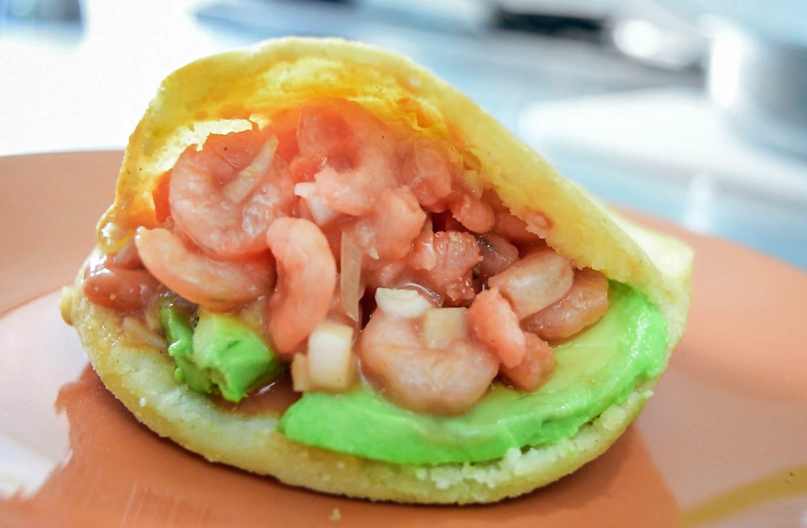 Arepa-con-Camarones.jpg