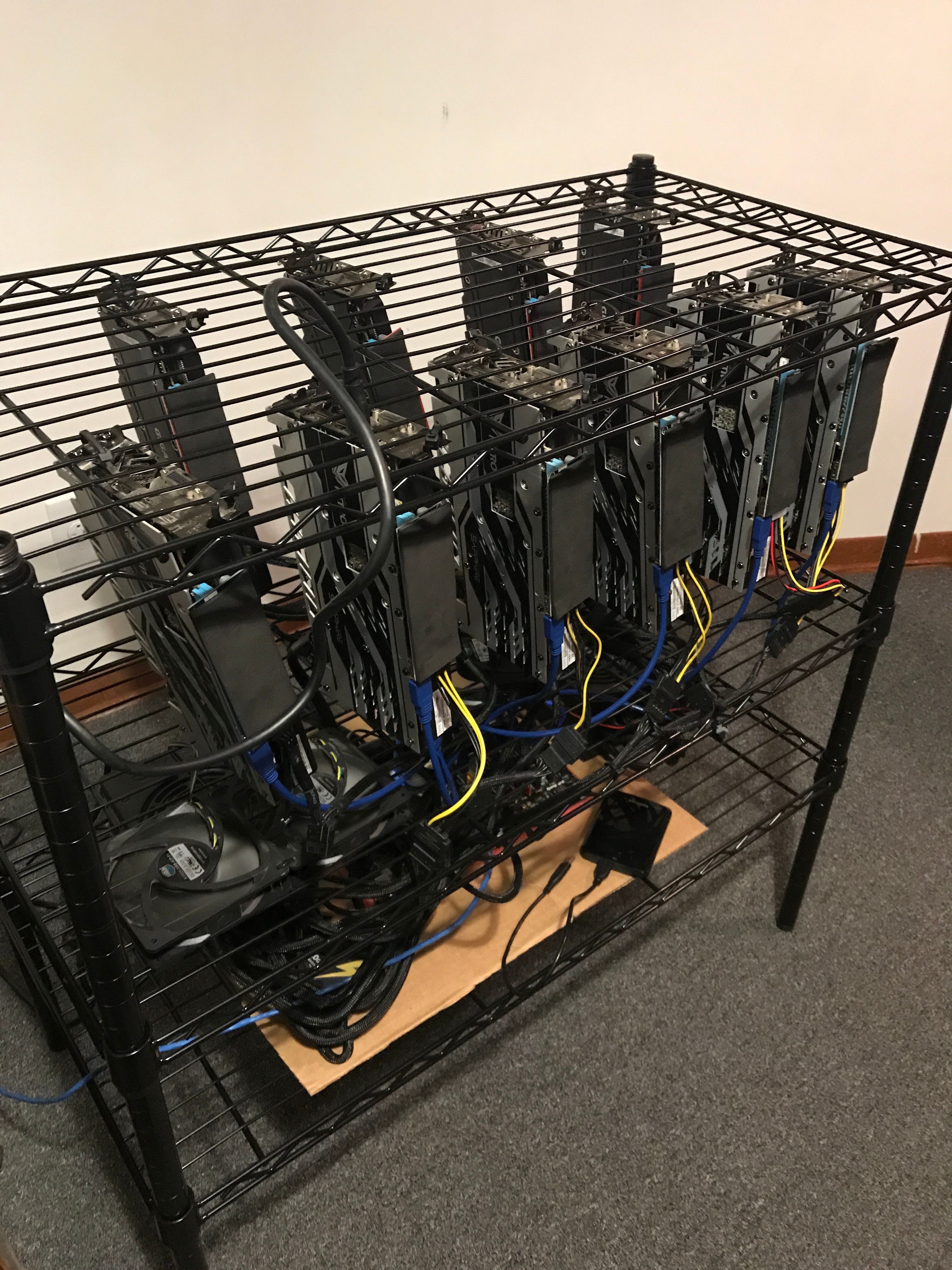 Какими видеокартами майнить. Майнинг ферма на видеокартах. Майнинг ферма GPU. GPU Mining Rig. Биткоин майнер.