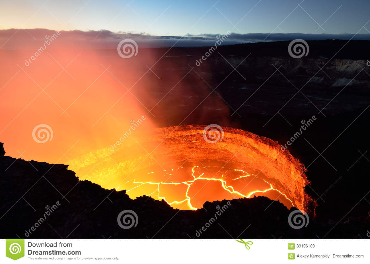 inside-view-active-volcano-lava-flow-volcano-national-park-big-island-hawaii-usa-89106189.jpg