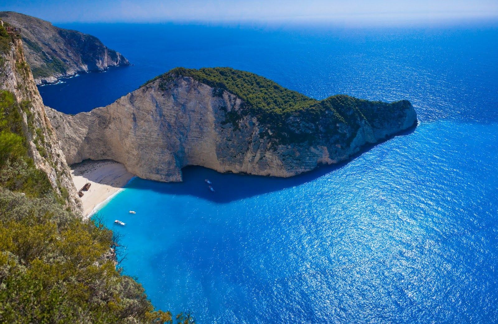 Navagio-Beach-Stunning-View.jpg