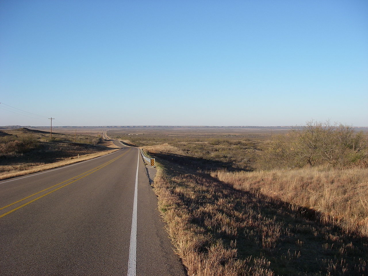 1280px-Texas_Hwy_207_Crosby_County_2009.jpg