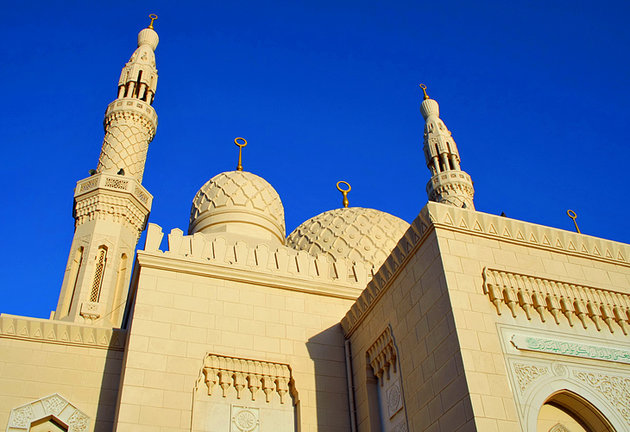 uae-dubai-jumeirah-mosque.jpg