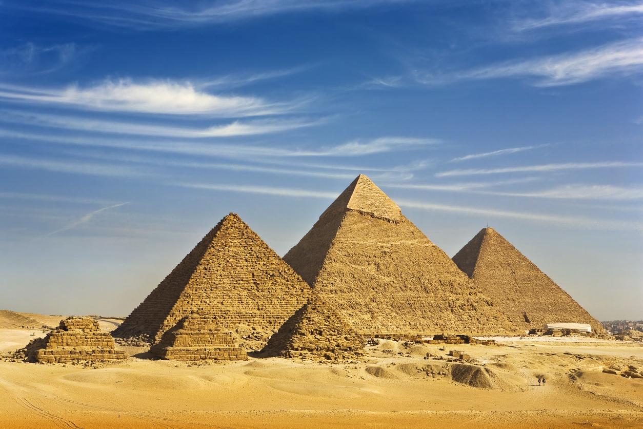 img_como_se_llaman_las_piramides_de_egipto_45621_orig (1).jpg