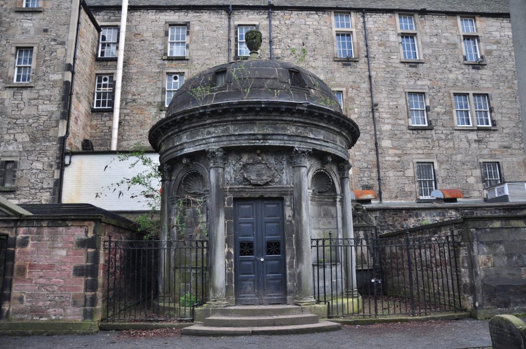 Greyfriars-kirkyard2-1024x680.jpg