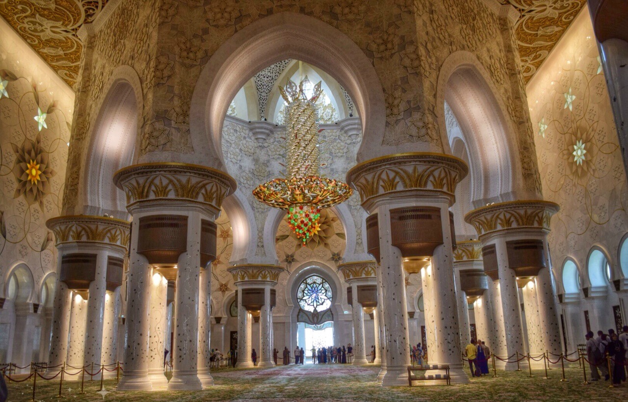 Taj-Mahal-Inside.jpg