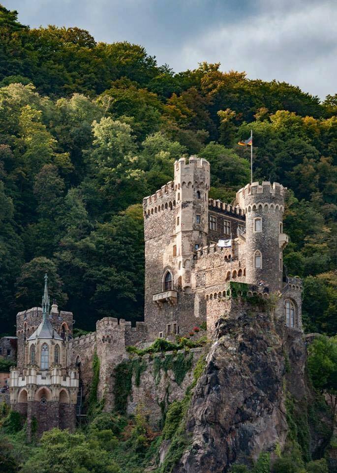 Castelul Rheinstein, Germania..jpg