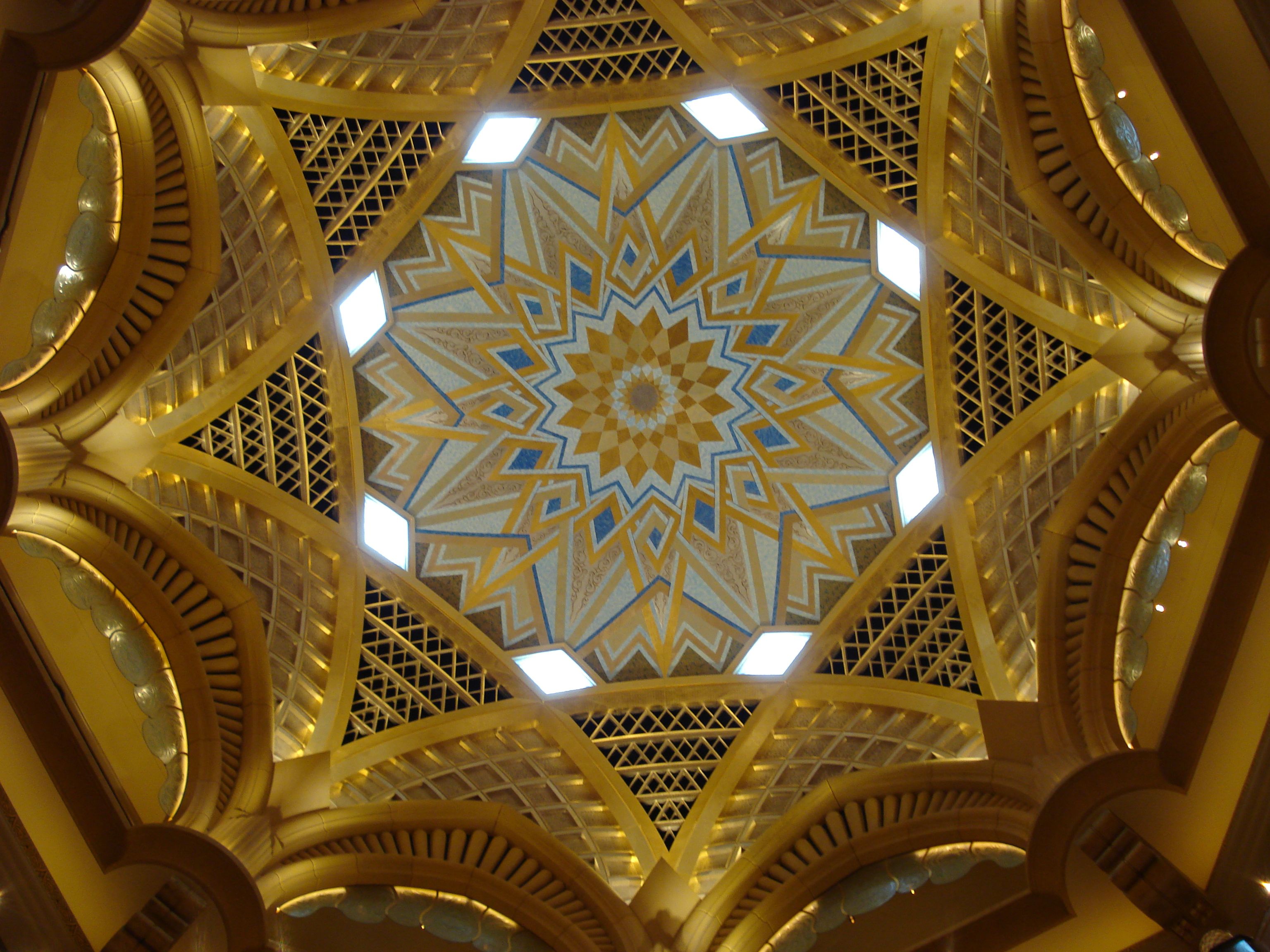 Emirates Palace Hotel12.JPG