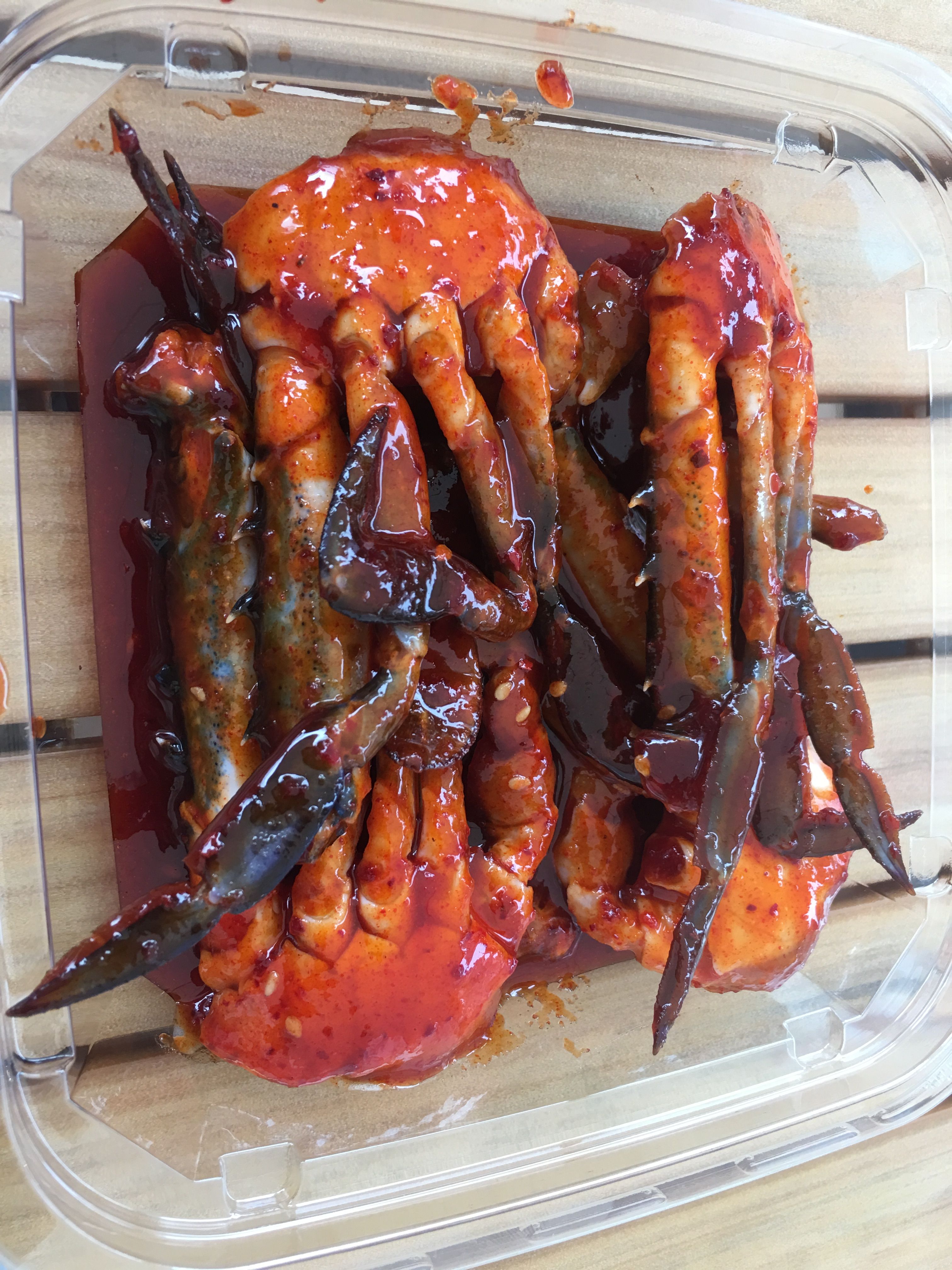 raw-spicy-crab-tsukiji-market.JPG