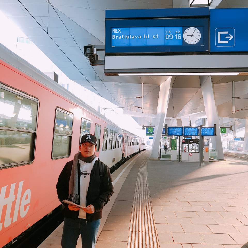 부자(父子)의 동유럽 여행기 #9] 당일치기로 여행하기 딱 좋은 브라티슬라바!! — Steemit