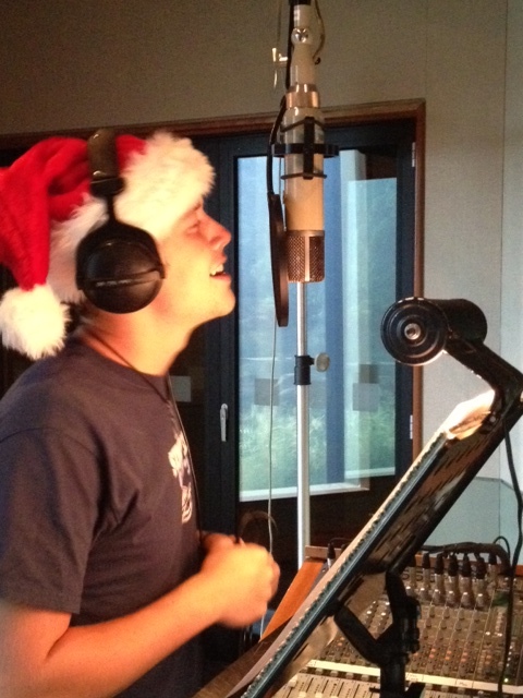 Scotty-Christmas-studio-pic-2012.jpg