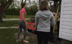DQmSxqe819YYADq5r9Cvbxhmnhfrmkk6mAzSPgceh6HJrJt.gif