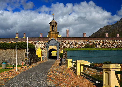 The_Castle_of_Good_Hope_Cape_Town.jpg