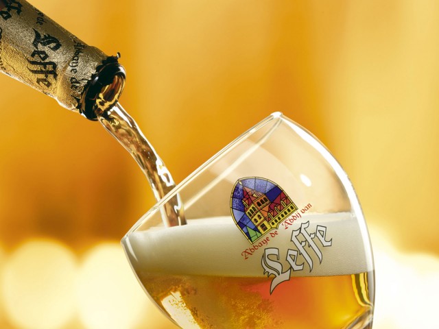 Leffe in glas.jpg