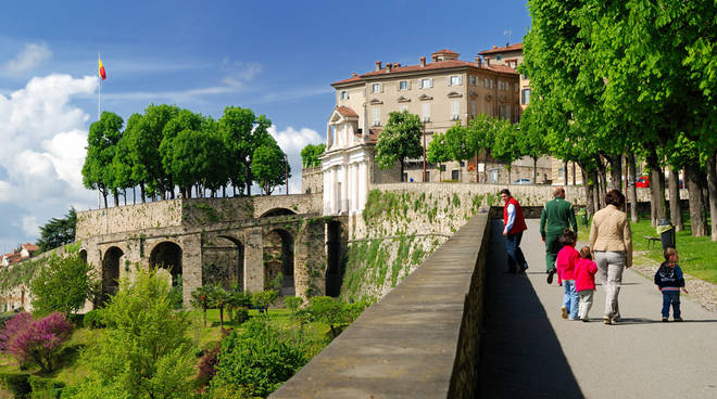 mura.jpg