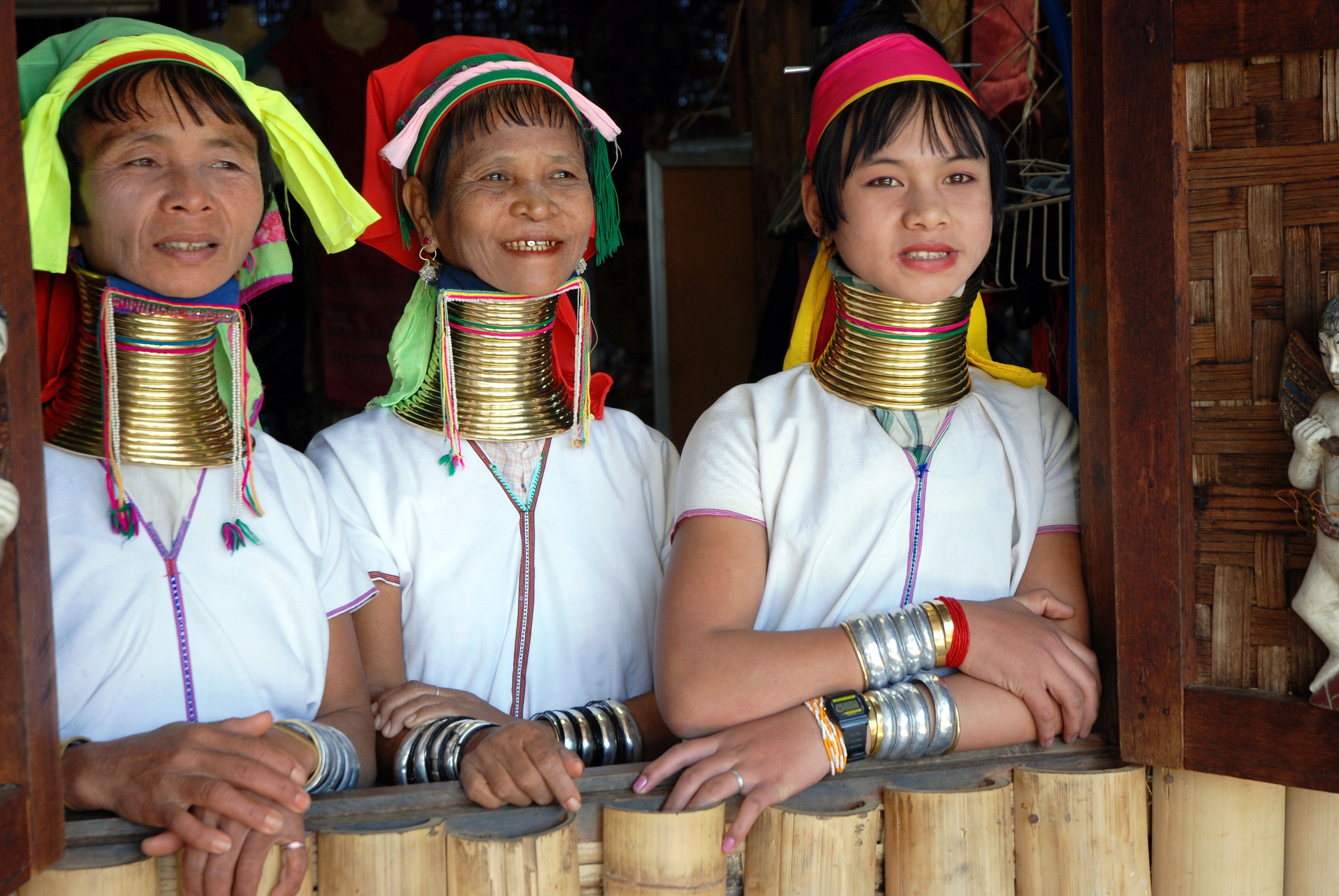 Kayan_women_Burma_1.jpg