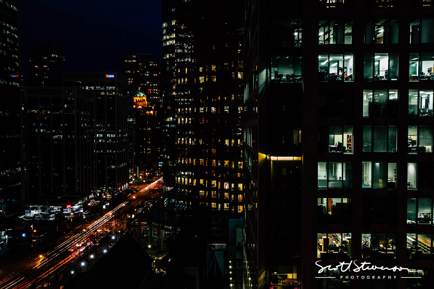 Vancouver at Night-1.jpg