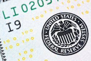 new-us-2013-100-bill-federal-reserve-seal-extreme-macro-28149984_Small.jpg