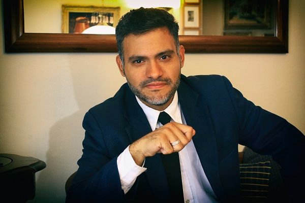 miaVNpequeñ.jpg