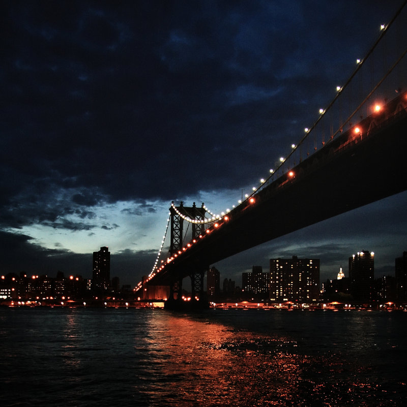 new_york_at_dusk_by_catchme_22.jpg