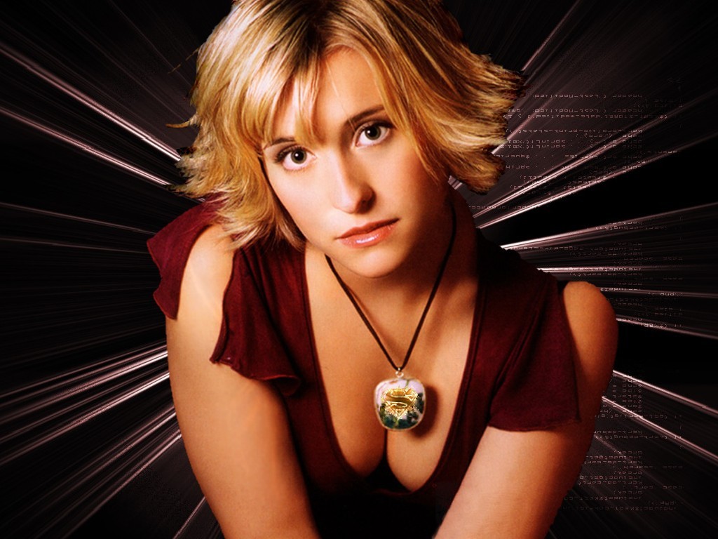 _Allison_Mack_Untold_story_.jpg