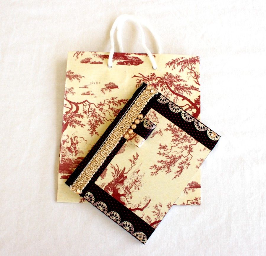Note book gift and bag to match 900 pix main.jpg