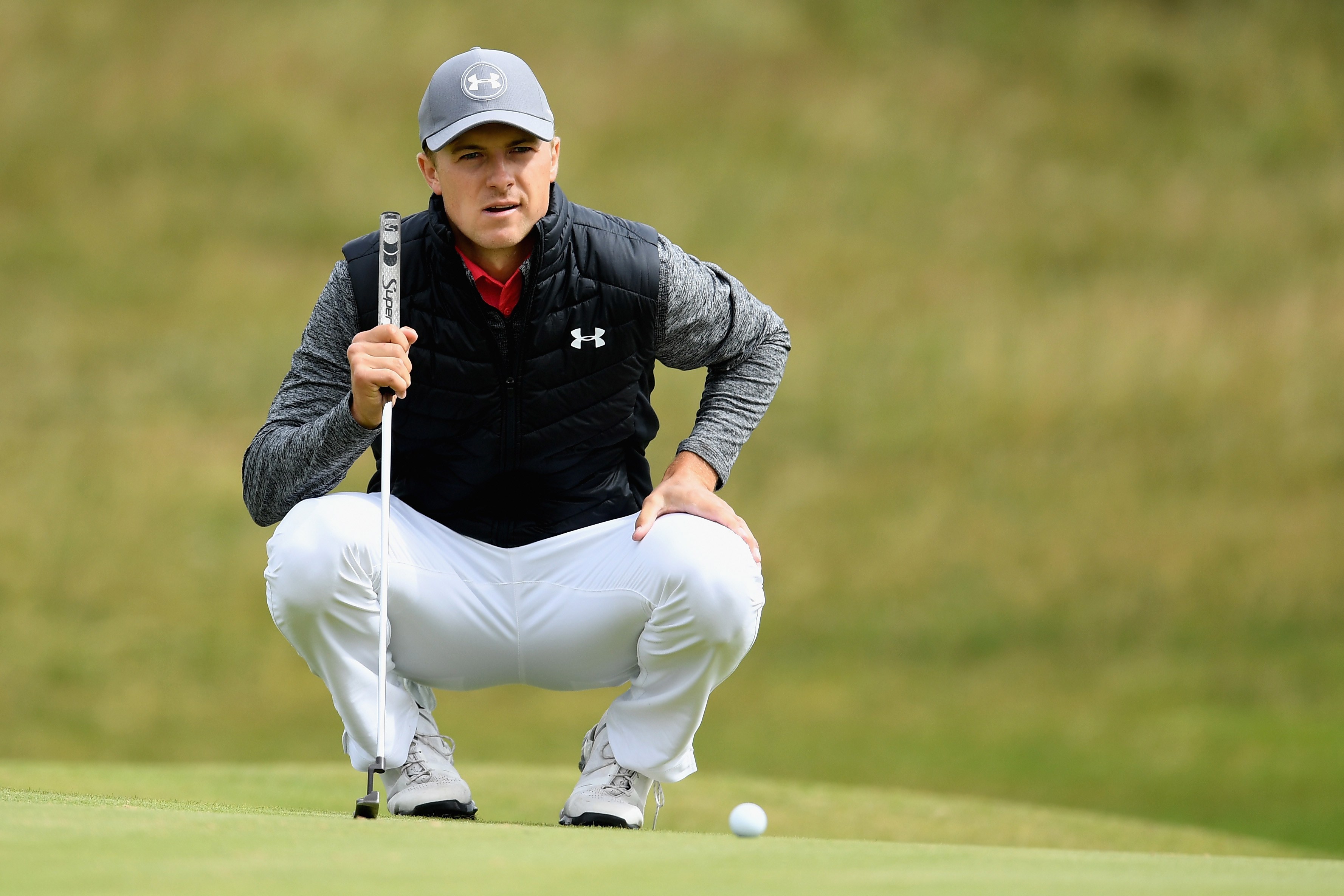 jordan-spieth-british-open-2017-thursday-putting.jpg