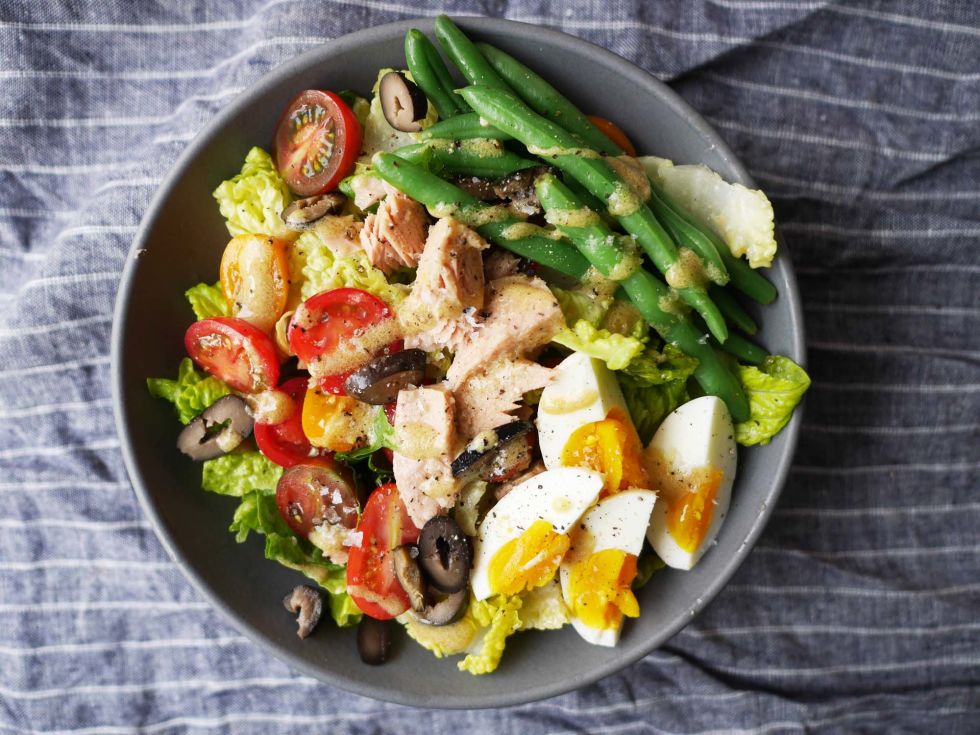 gallery-1433971135-nicoise-plated.jpg