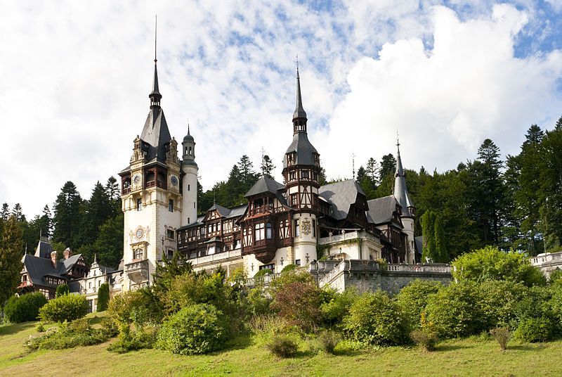 Castle-Peles-Sinaia.jpg