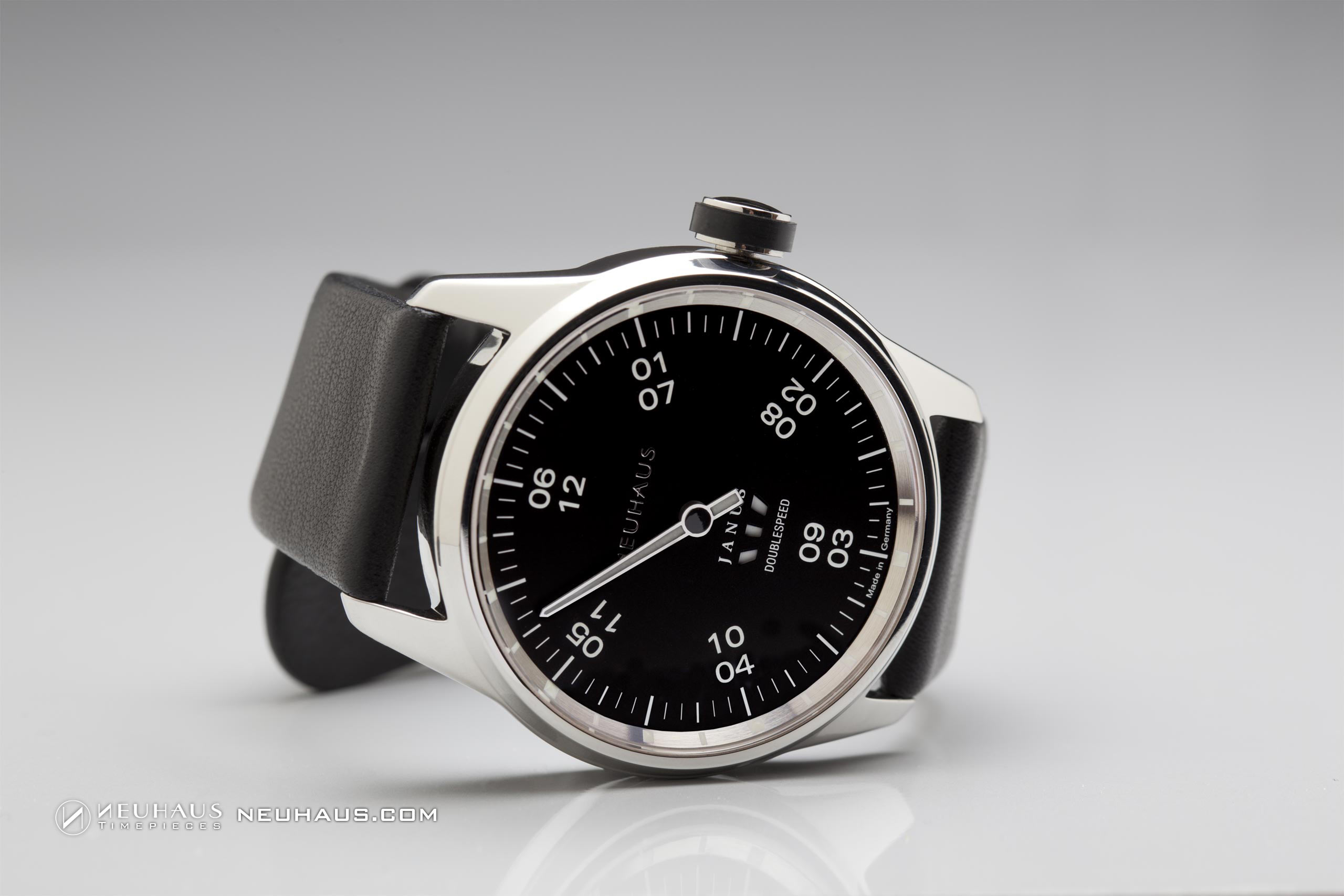 Simple watch. Hand watch. One hand watches. LZ-uhr1. Watch hand minute hand.