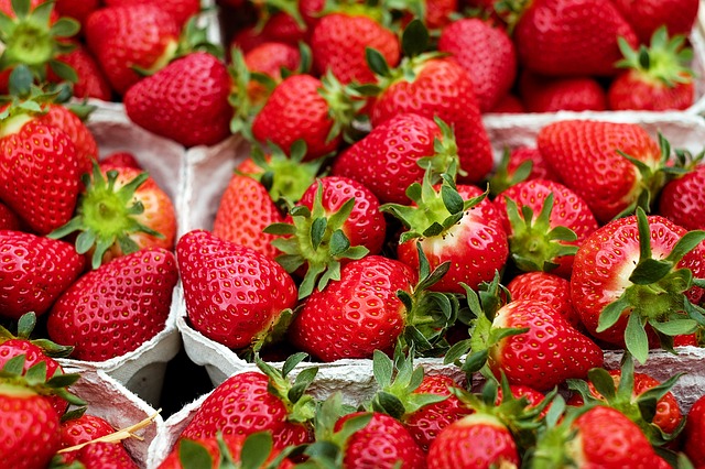 strawberries-1396330_640.jpg
