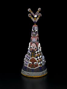 220px-Brooklyn_Museum_70.109.2_Beaded_Crown_Ade_of_Onijagbo_Obasoro_Alowolodu_Ogoga_of_Ikere_1890-1928.jpg