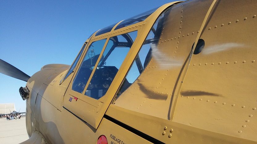 P40 Warhawk Sliding Cockpit Window.jpg