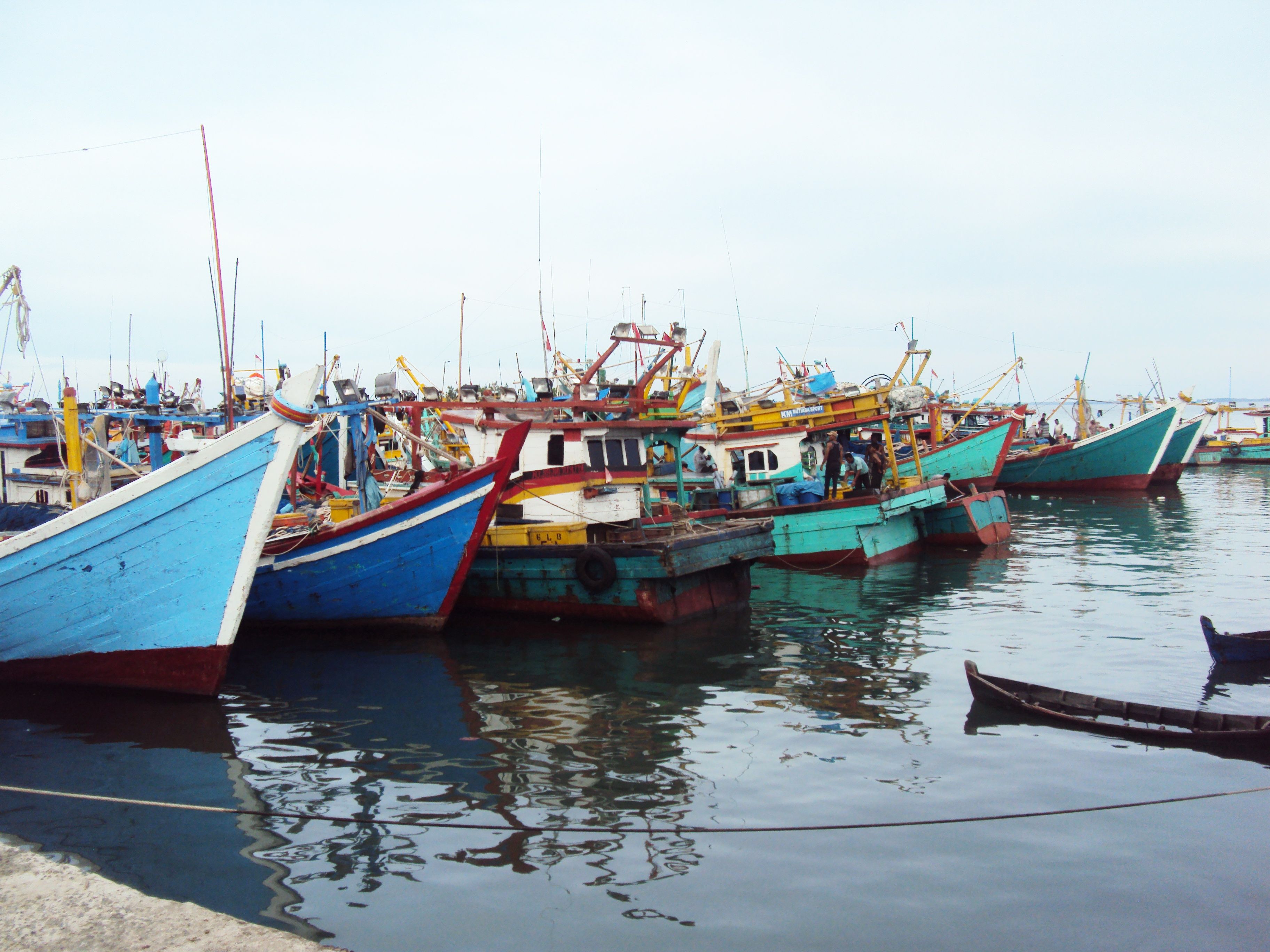 perahu.jpg