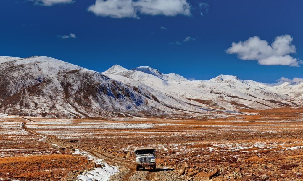 31-Jeep-Road-Near-Deosai-S.M.Bukhari.jpg