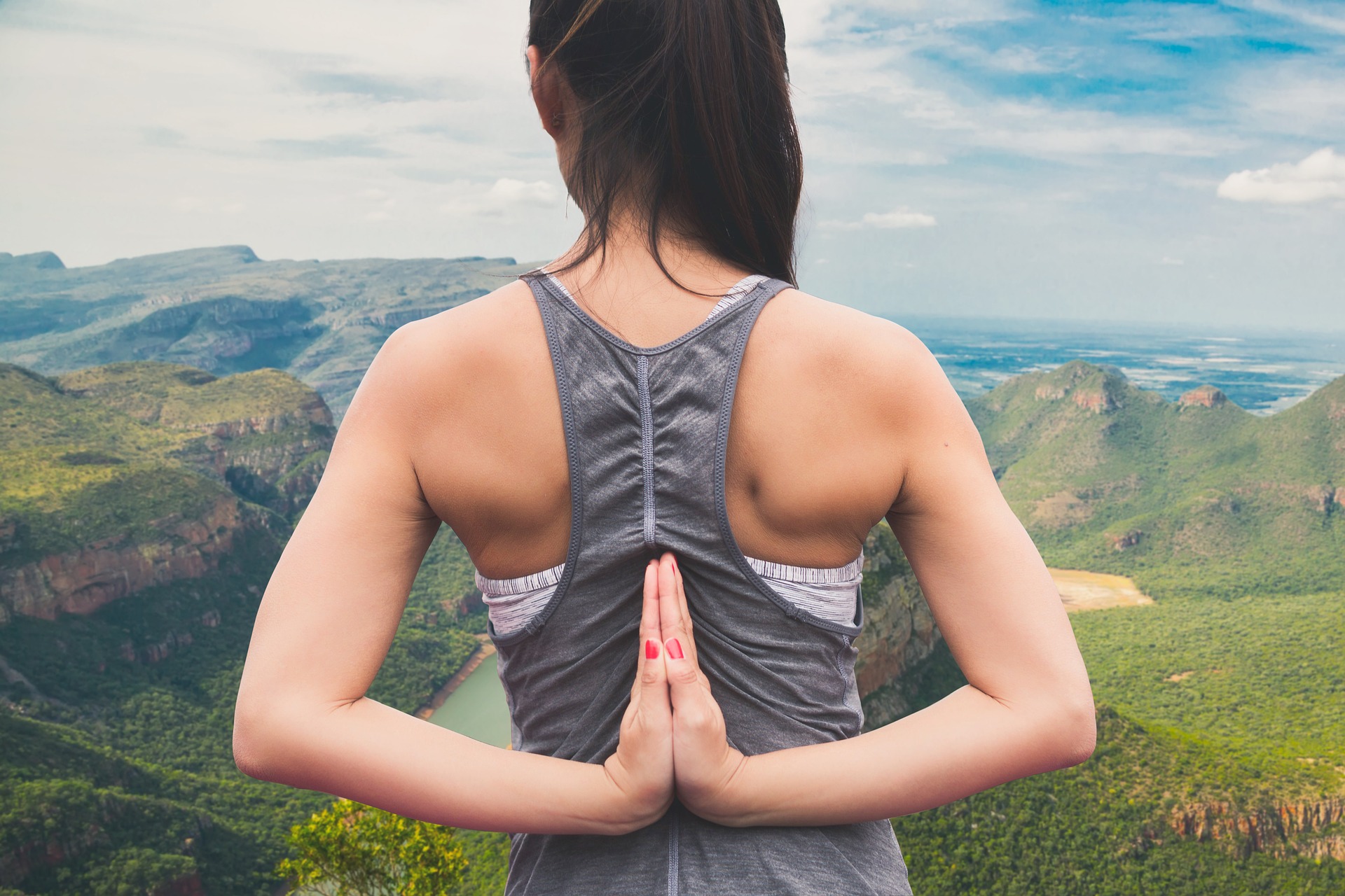 yoga-3195742_1920.jpg