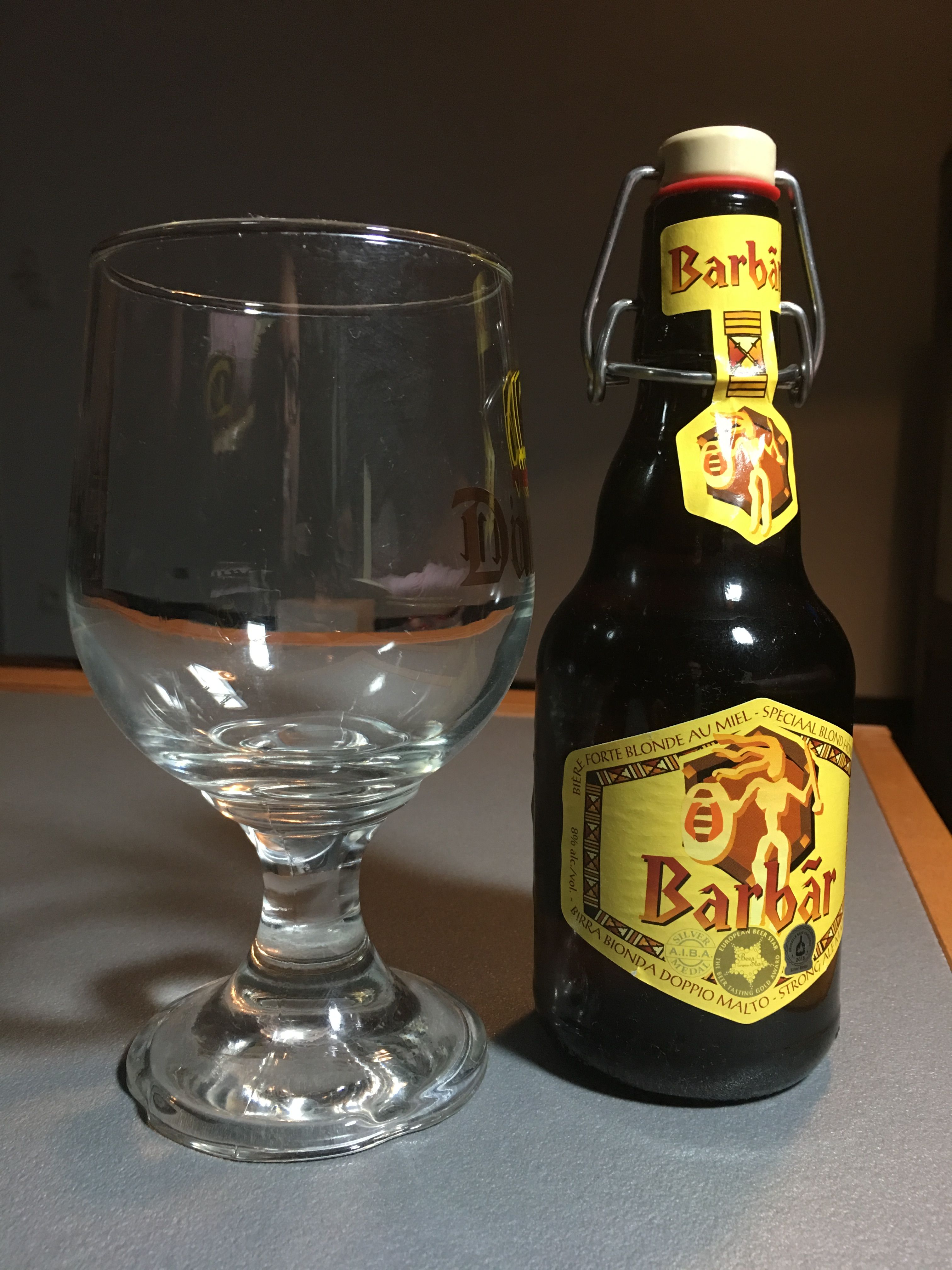 Barbãr Bottle and Beer.JPG