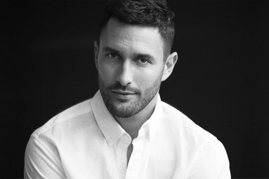 Noah-Mills-Most-Handsome-Man-2016-1024x683.jpg