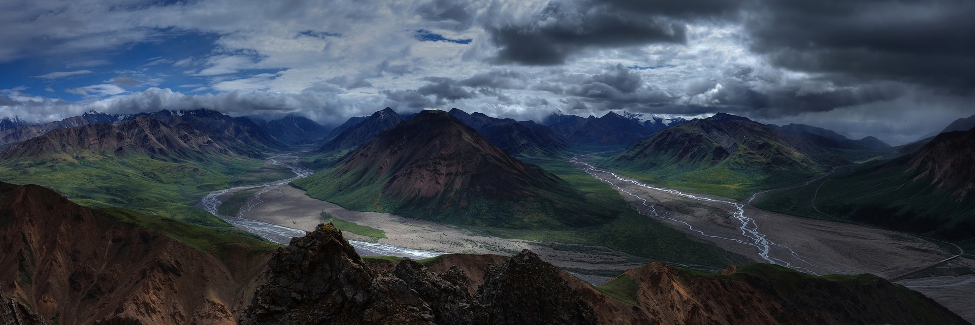 landscape-1622739_1920.jpg