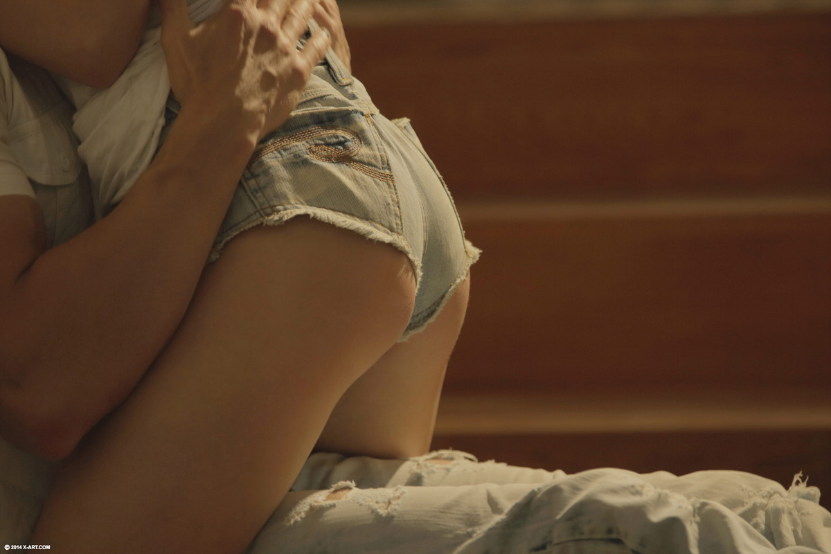 x-art_jessica_making_music-6-sml.jpg