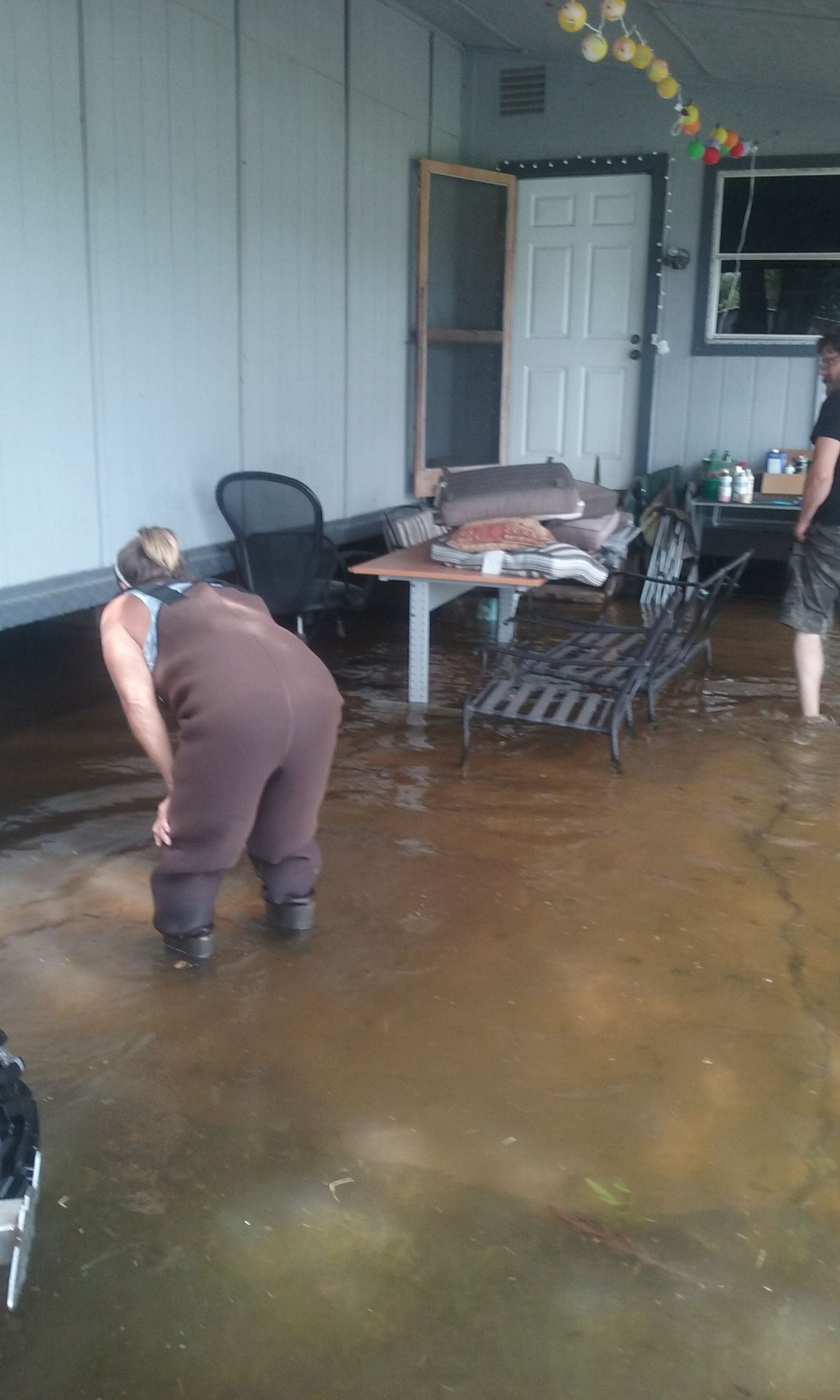 landlord checking out trailer.JPG