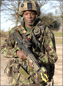 Nigerian_Nigeria_army_soldiers_military_combat_field_uniforms_006.jpg