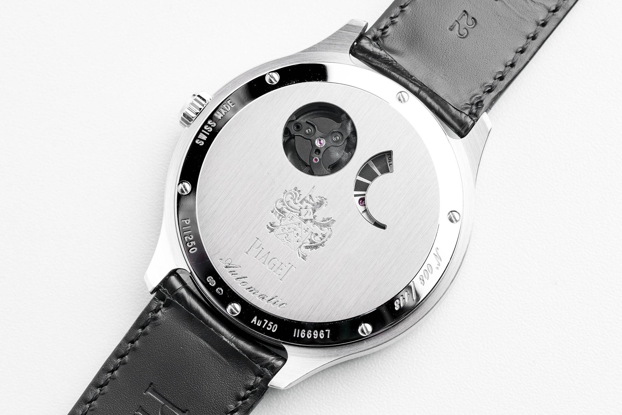 Piaget-Emperador-Coussin-XL-700P-5.jpg