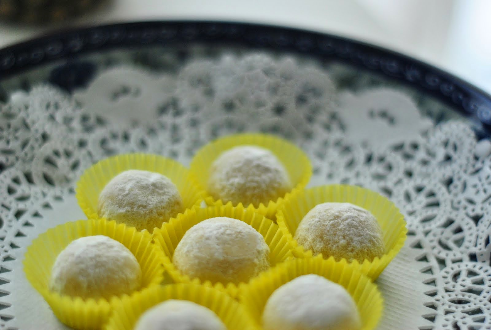 BISKUT MAKMUR.JPG