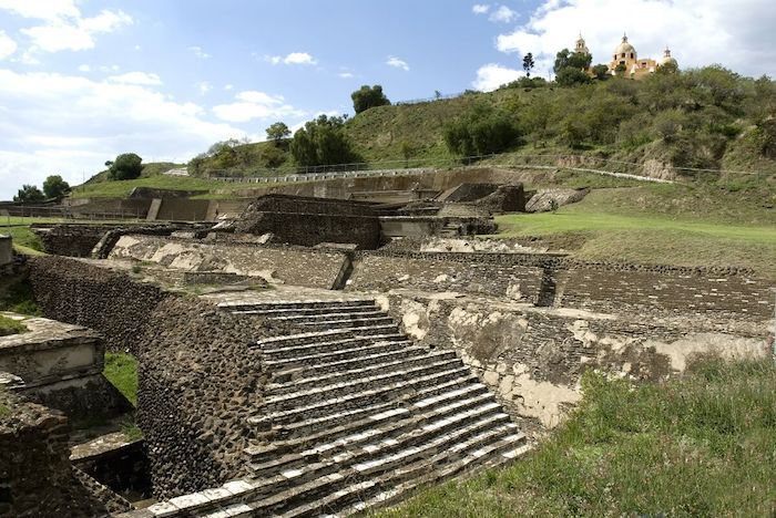 piramide-de-cholula2.jpg