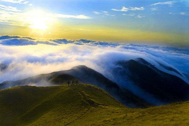 mt_pulag_sunrise.jpg