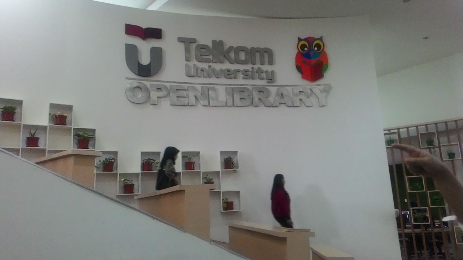 Cari Desain Interior Telkom University